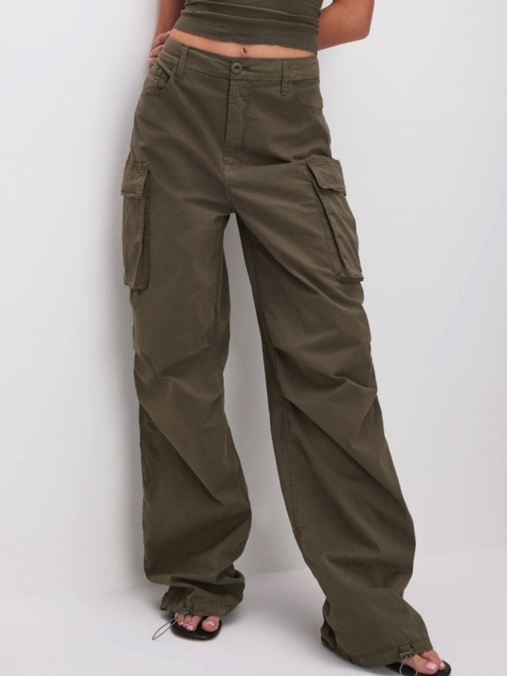 Good American Baggy Cargo